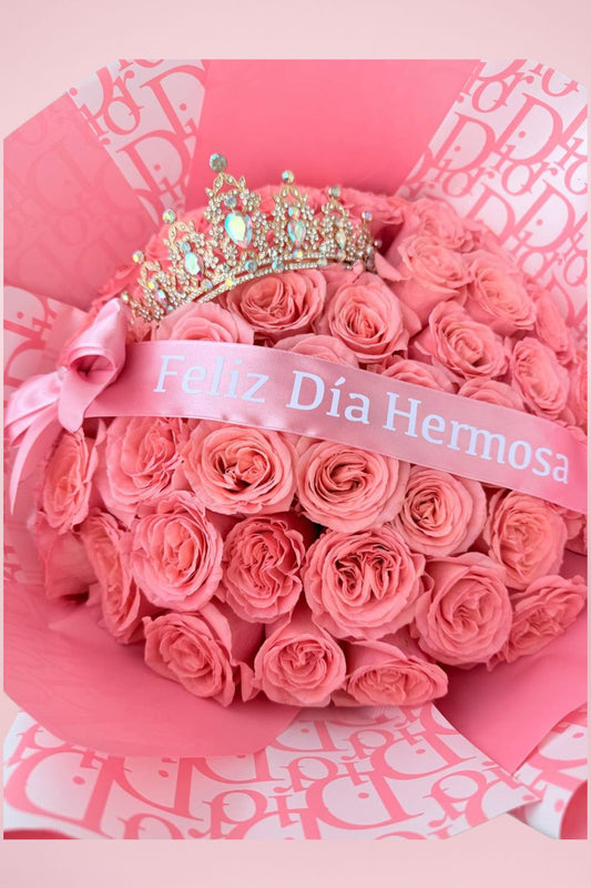 Queen Rose – Royal Bouquet of 50 Roses